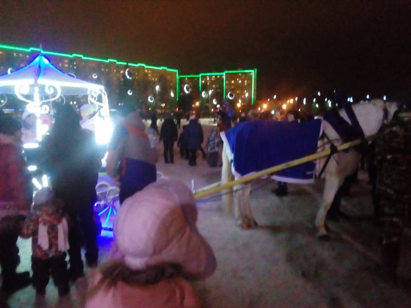 Главная площадь города в Новый год 12