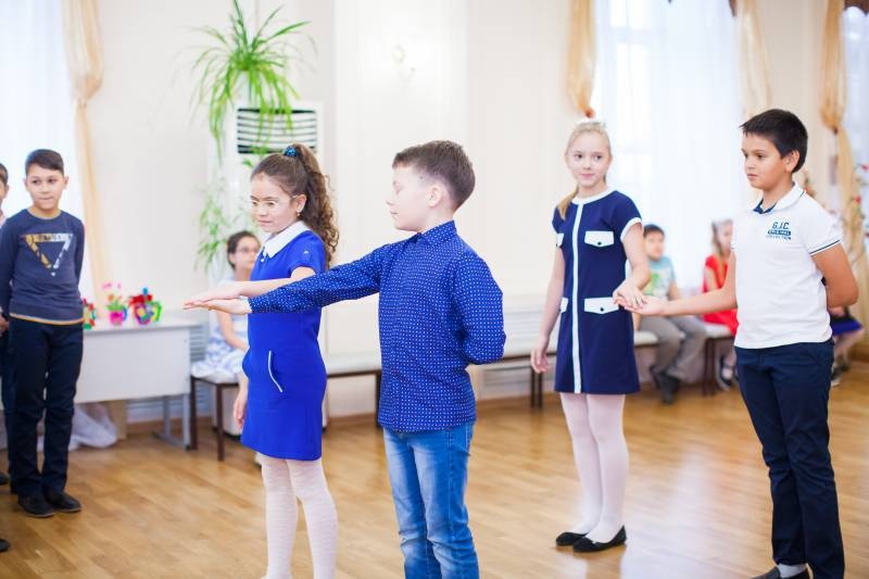 День мам в гимназии.115574