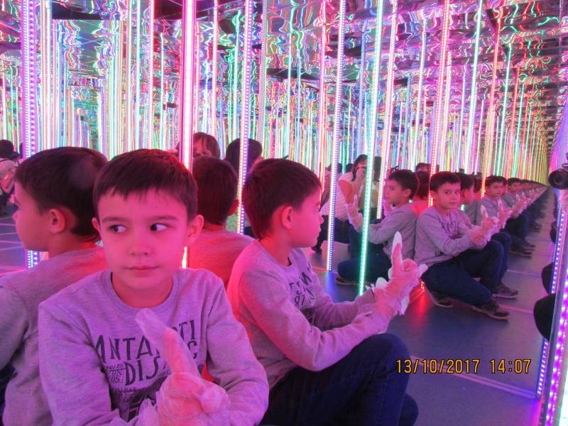 Зеркальный лабиринт110371