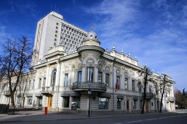 В Национальной библиотеке Республики Татарстан открывается выставка, посвященная 125-летию со дня рождения Владимира Маяковского