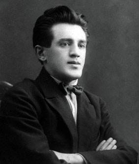 3 декабря 1900 года родился Салих Сайдашев.