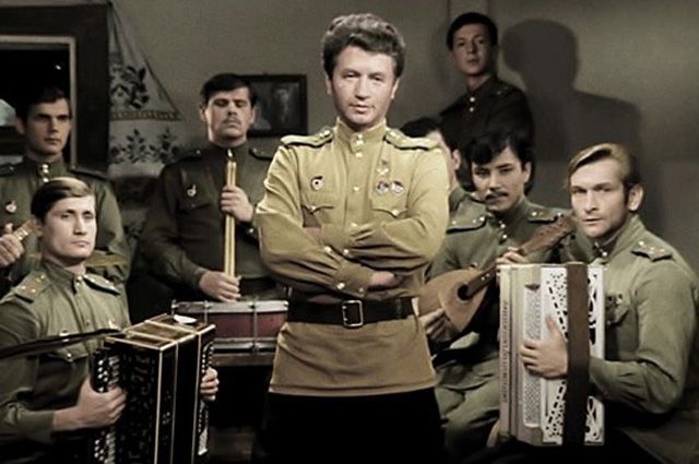 "Салют Победы " в сквере Аксёнова
