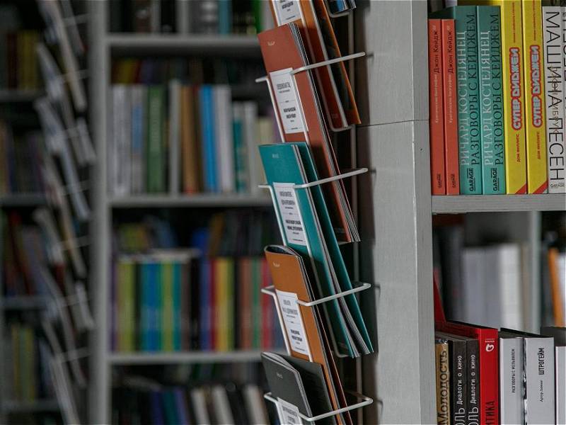 Книжный фестиваль ЦСК "Смена" в парке «Черное озеро»