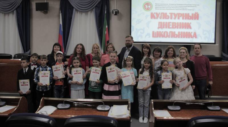 ПОЗДРАВЛЯЕМ ЛУЧШИХ БЛОГЕРОВ ПОРТАЛА С ПОБЕДОЙ!