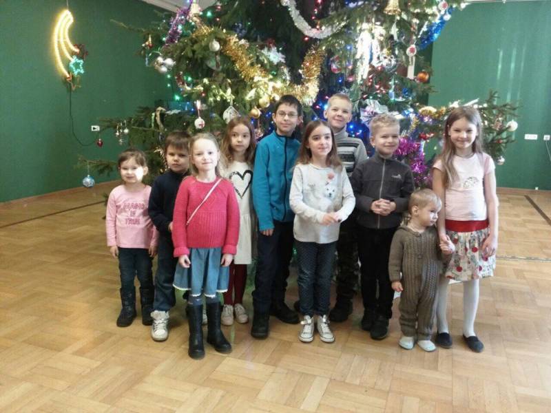,,Золотая хохлома Николая Гущина,, в музее Эрмитаж