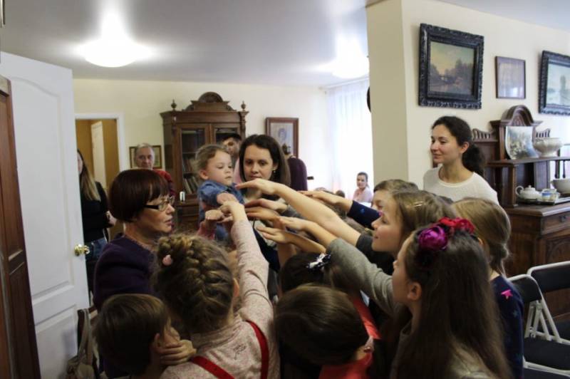 ВОЛШЕБНАЯ  экскурсия 10.02.2019 в музее Бренингов