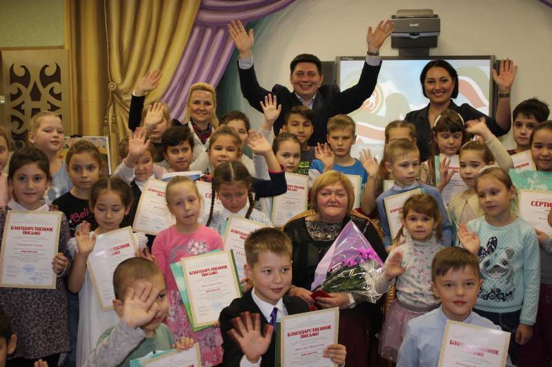 Культурная команда поздравила республику с предстоящим юбилеем новыми яркими рисунками