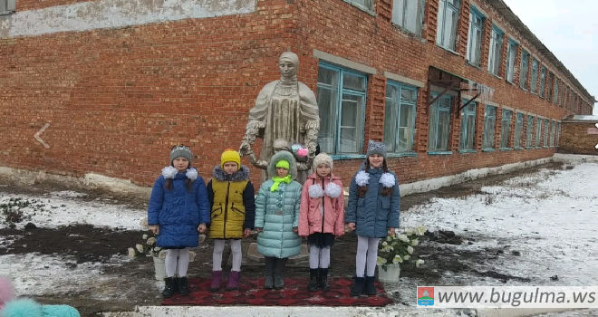 Памятник всем матерям!