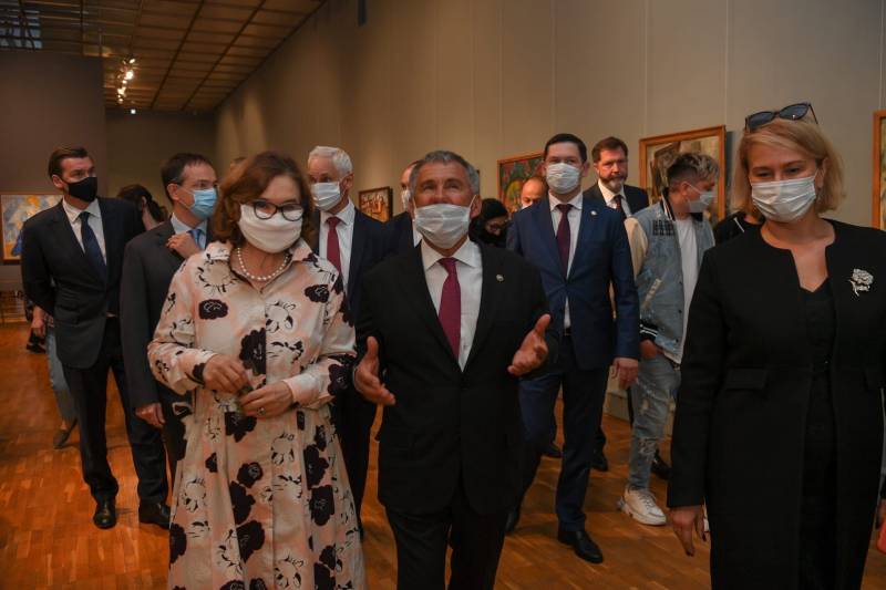 Рустам Минниханов открыл выставку  в Третьяковской галерее