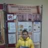 В фойе библиотеки