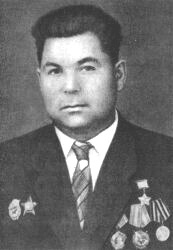 Бюст Якупову Н. Я.