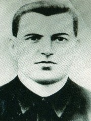 Памятник героям и участникам ВОВ в д.Салкын Чишмэ